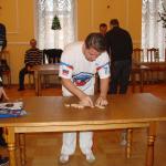   Титов анализирует