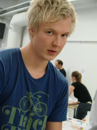 ho10pl32.jpg