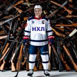 Поменял штык на клюшку Поменял штык на клюшку